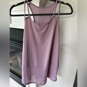 Under Armour Mesh Detail Tank Top- like new!